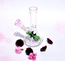 Load image into Gallery viewer, Flower Vase Bong
